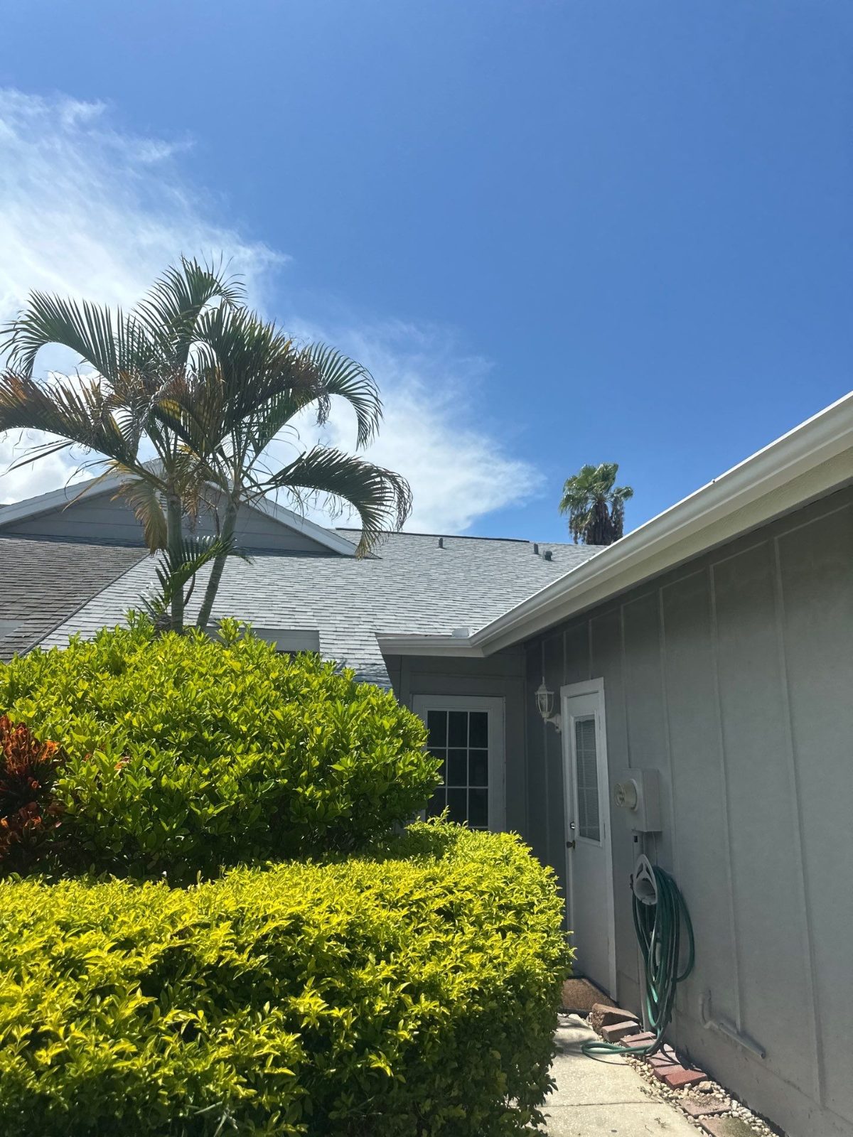 New shingle roof on a villa home in Palm Harbor FL